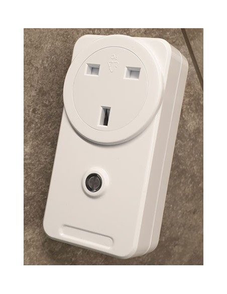 Premium - 10 A - 2200 W Remote Controlled UK Socket - SSU_UK